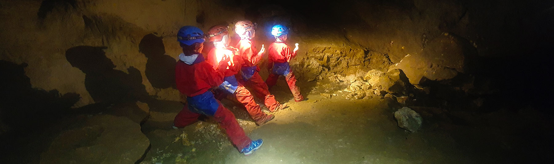 Spéléologie découverte en famille